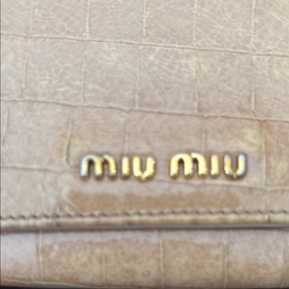 Miu Miu Tan Wallet with Suede-like Texture - Picture 2 of 9
